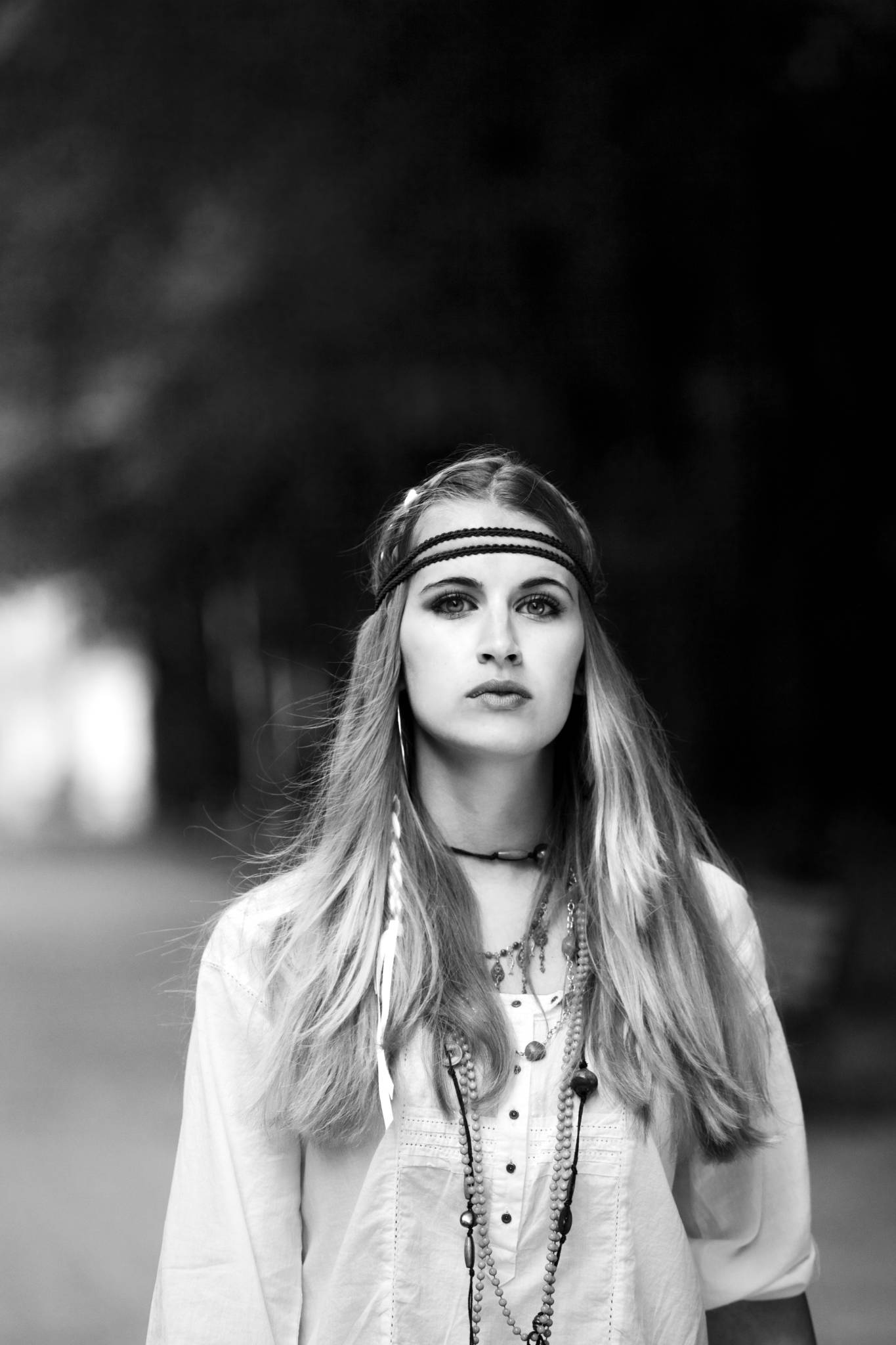 Frau im 70ties Look, Brustbild