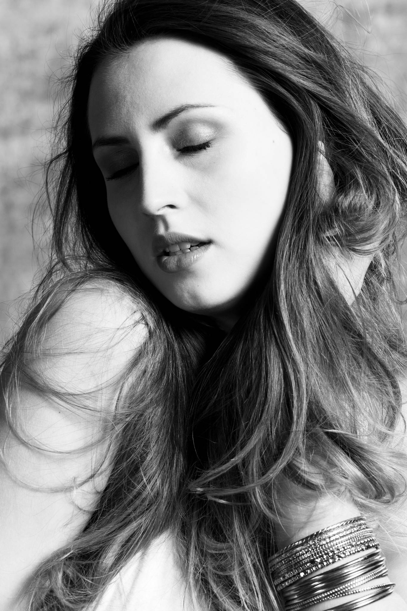 Model Portrait, Schmuck